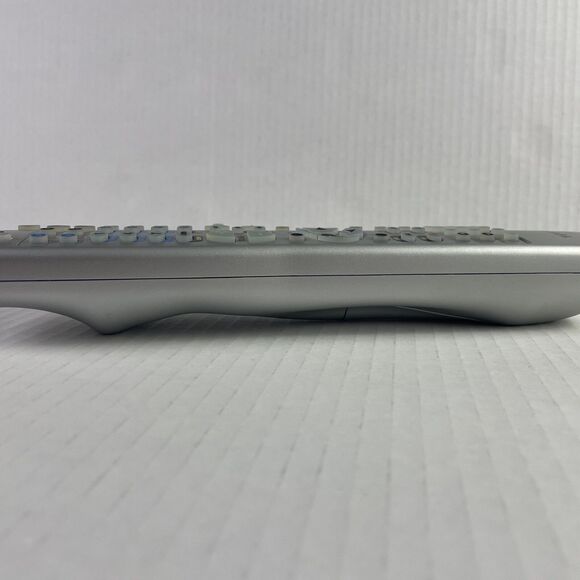 Toshiba Remote Control REM48TVA For TV Silver 8-Device Universal Replacement - Picture 7 of 12